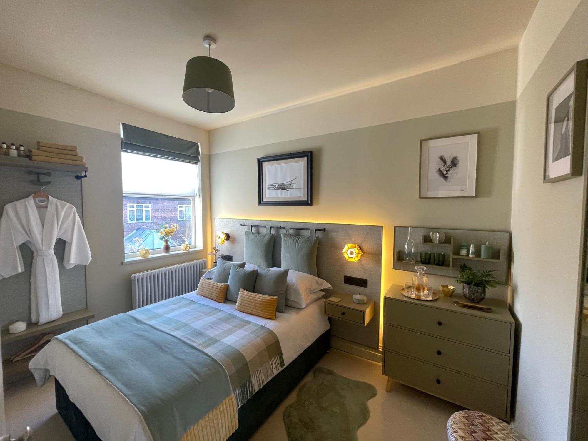 Cosy In * Hale (Greater Manchester)